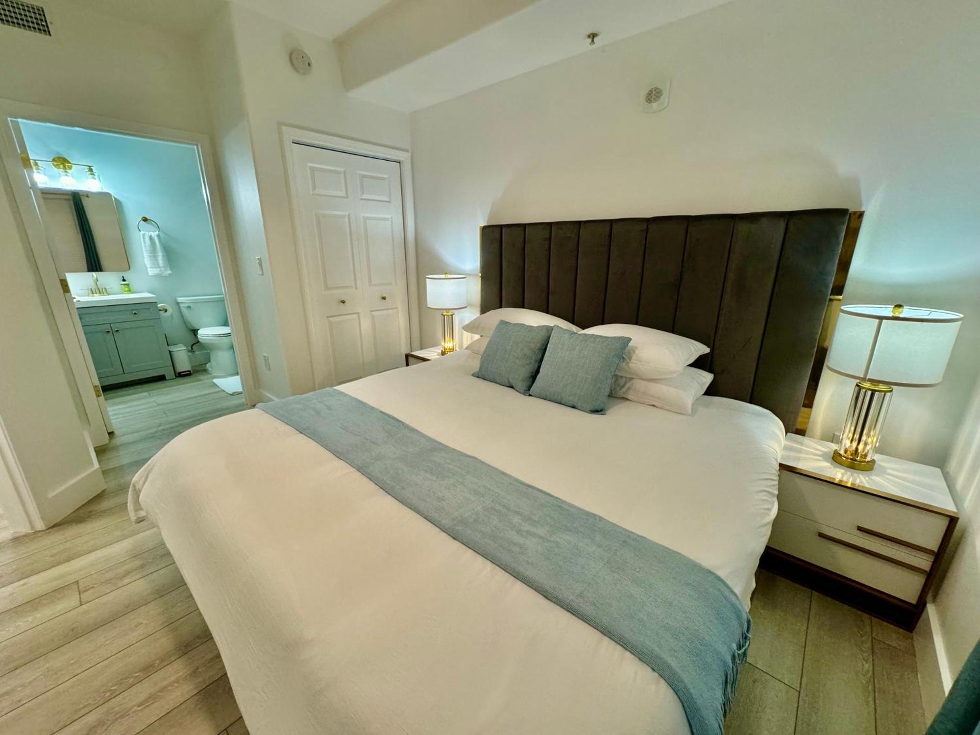 Balcony King Suite - Lake & Pool View Orlando Exteriör bild